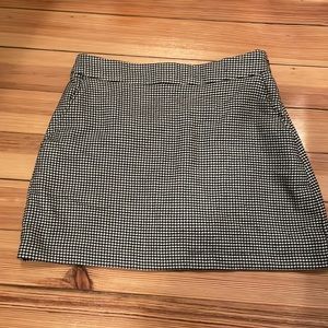 Abercrombie & Fitch checkered skort